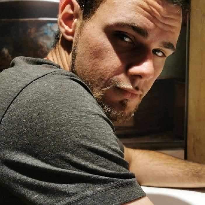 Hotman - Villaines-sous-Malicorne - Sarthe | Rencontre gay