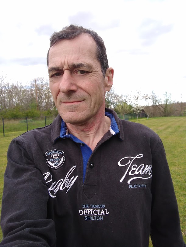 Jean-cyril - Placé - Mayenne | Rencontre gay