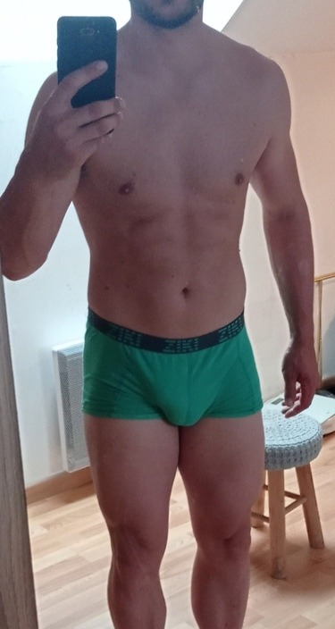 Onezime - Montmirail - Sarthe | Rencontre gay