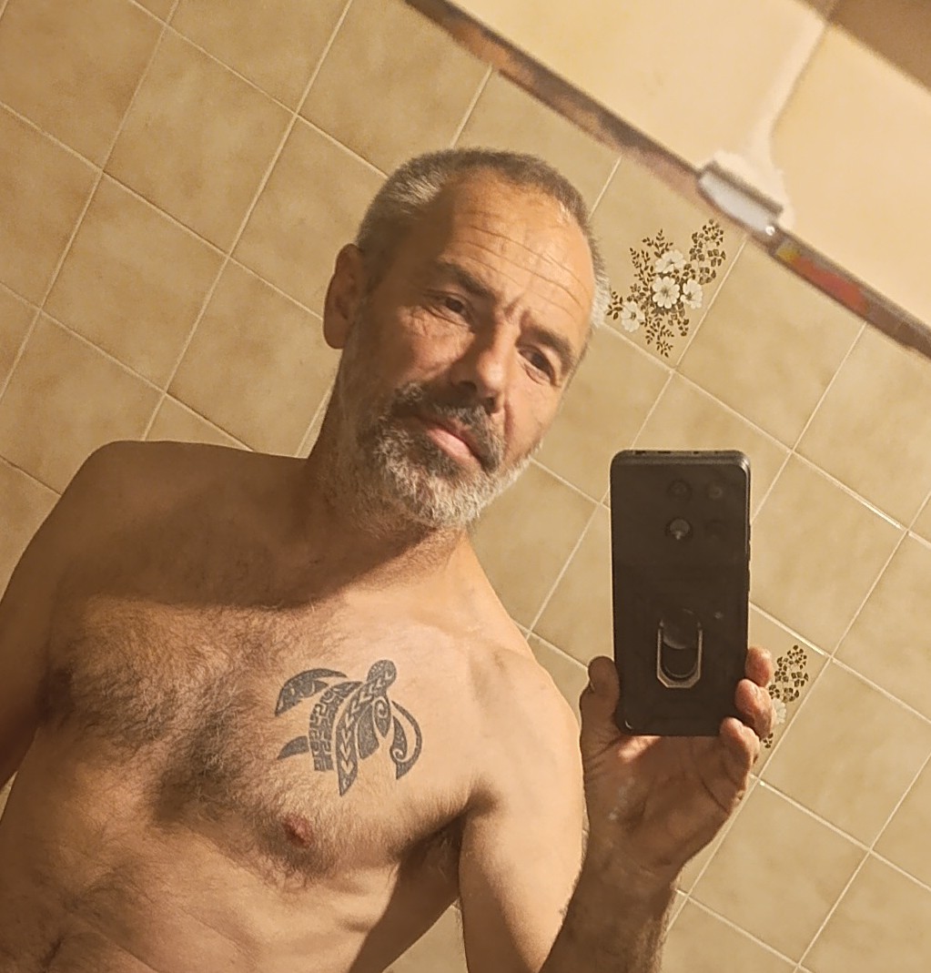 Grant - Ardenay-sur-Mérize - Sarthe | Rencontre gay