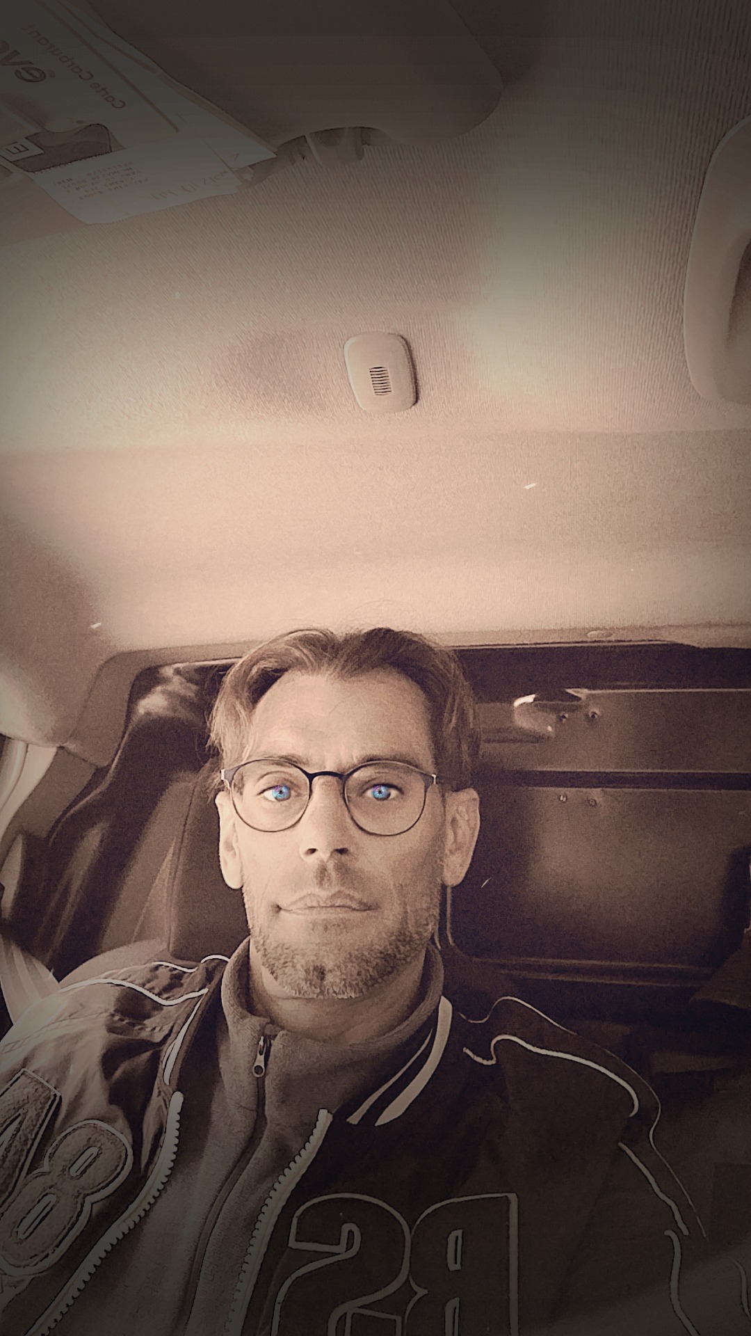 Okacha - Semur-en-Vallon - Sarthe | Rencontre gay